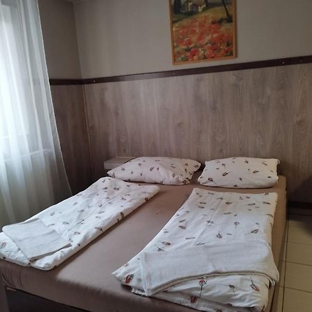 Apartments Manhattan Теплице Экстерьер фото