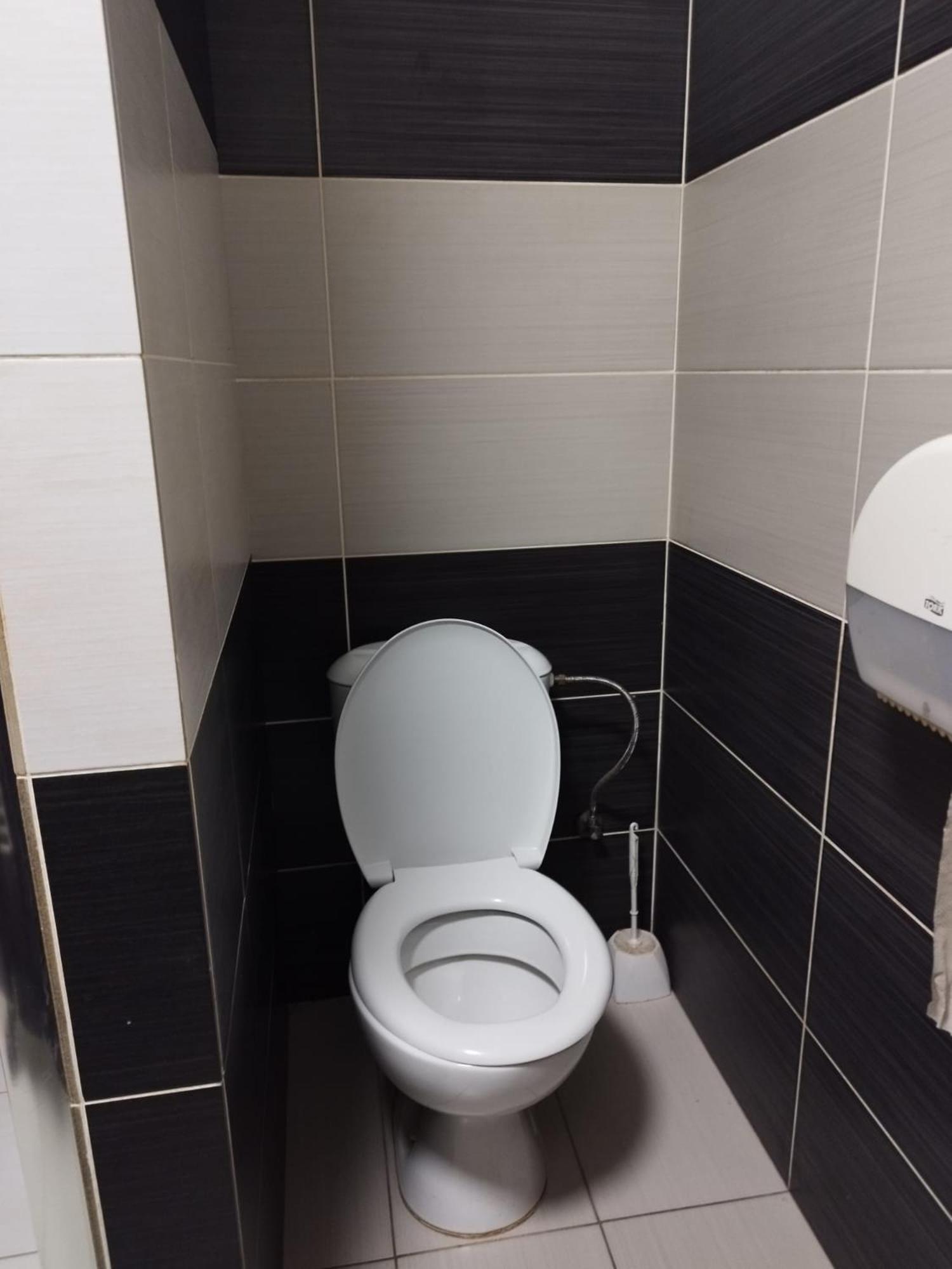 Apartments Manhattan Теплице Экстерьер фото