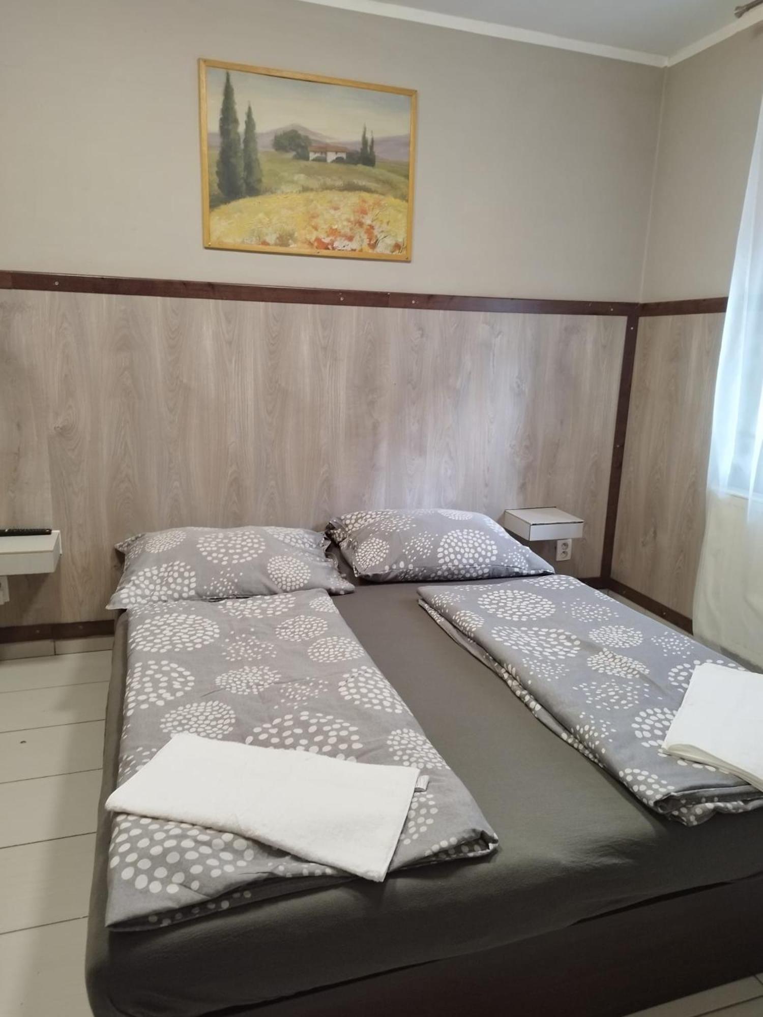 Apartments Manhattan Теплице Экстерьер фото